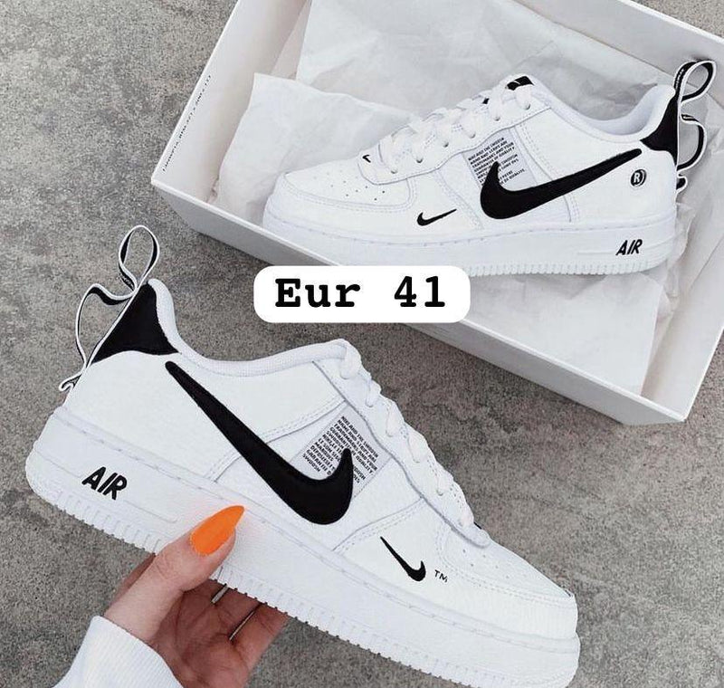 NIKE AIR FORCE BLACK WHITE